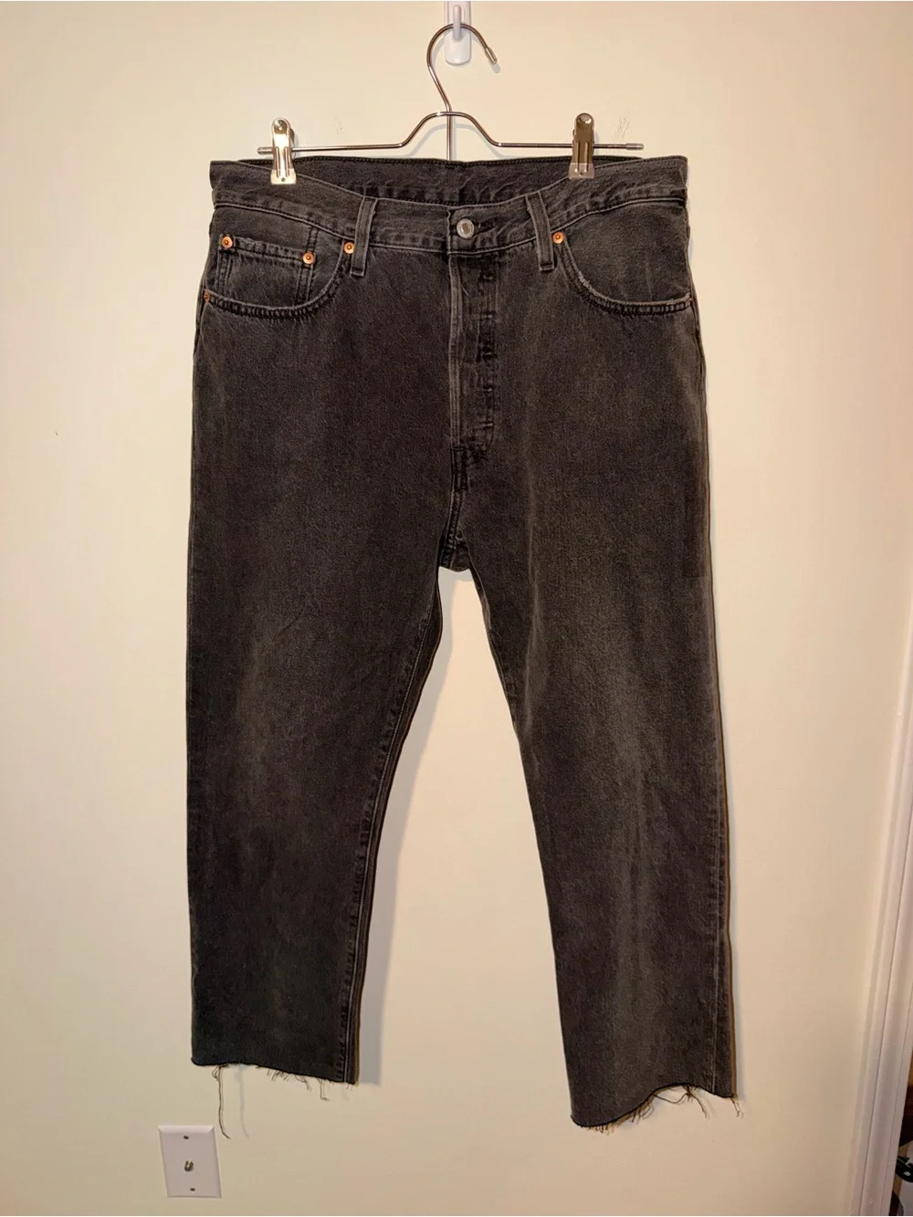 Levi's Black Relaxed Fit Men's Jeans